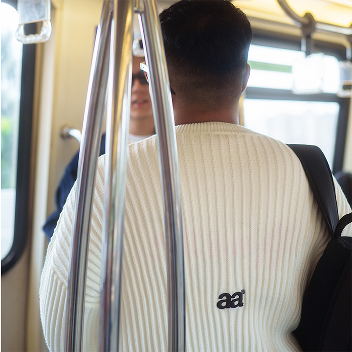 FEELING GREAT EMBROIDERY KNITWEAR