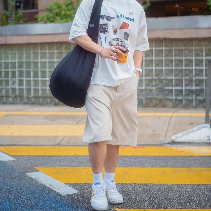 BEIGE PLEATED SHORTS