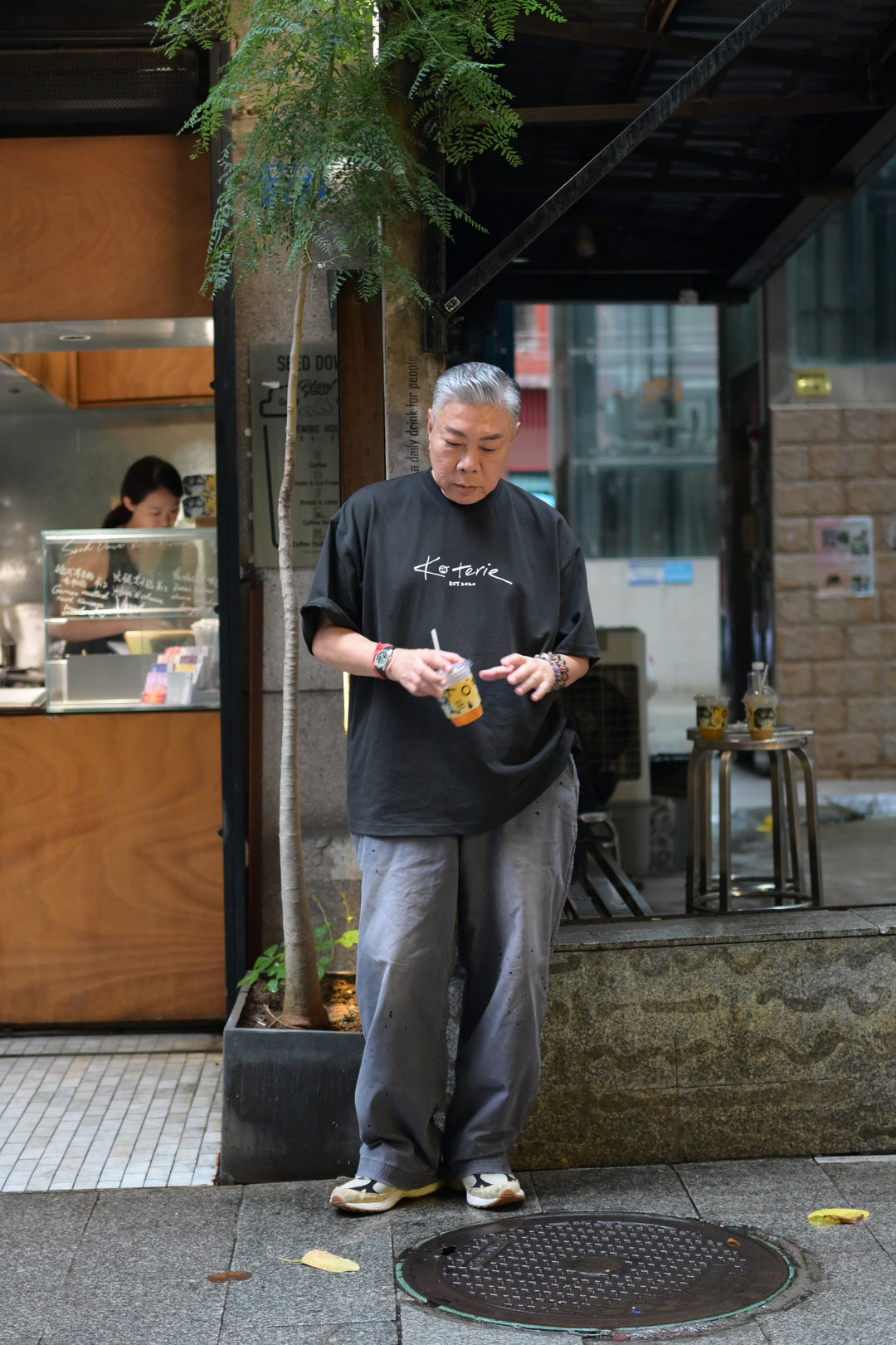 T073 Sketched Logo Tee