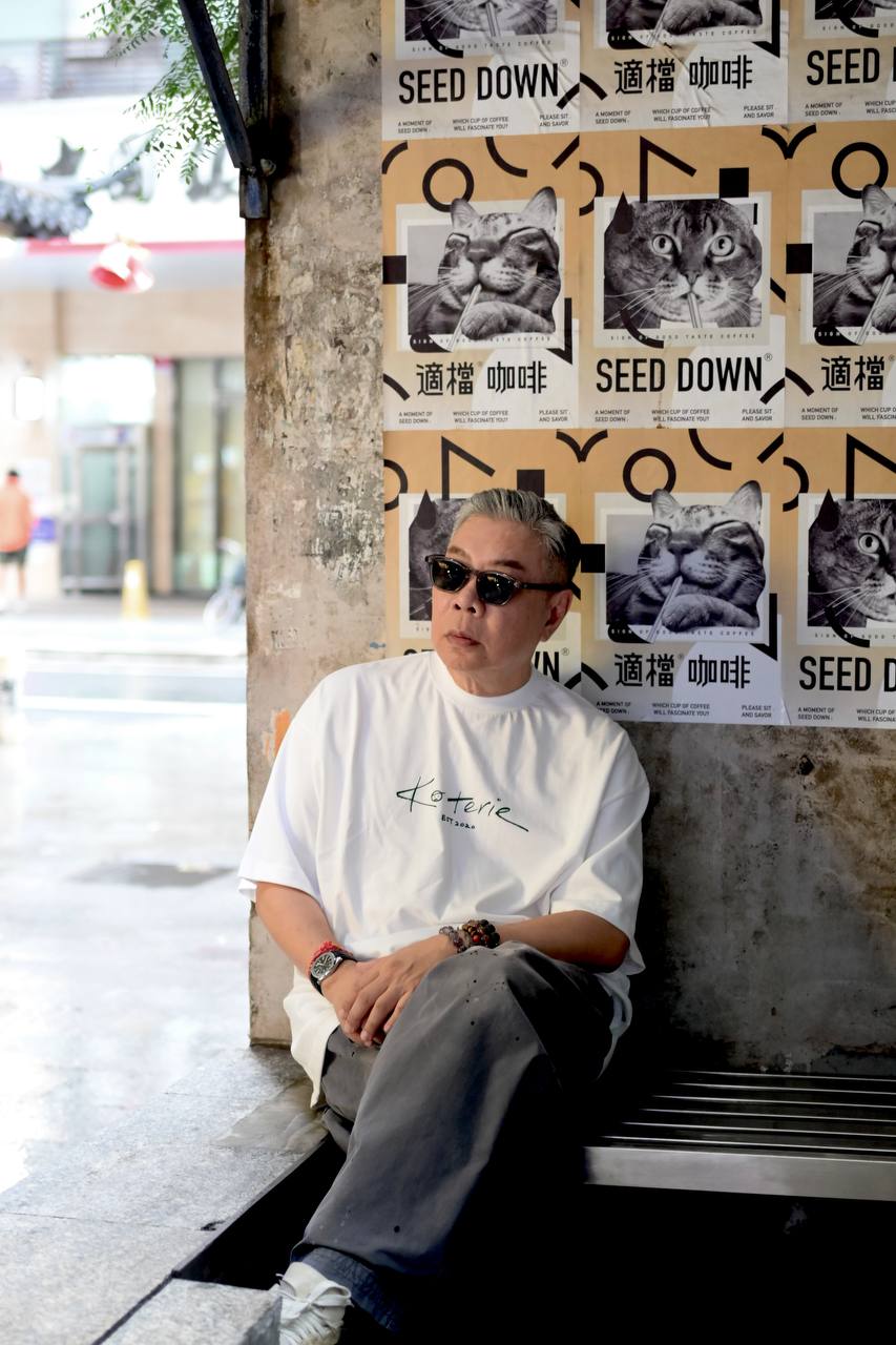 T073 Sketched Logo Tee