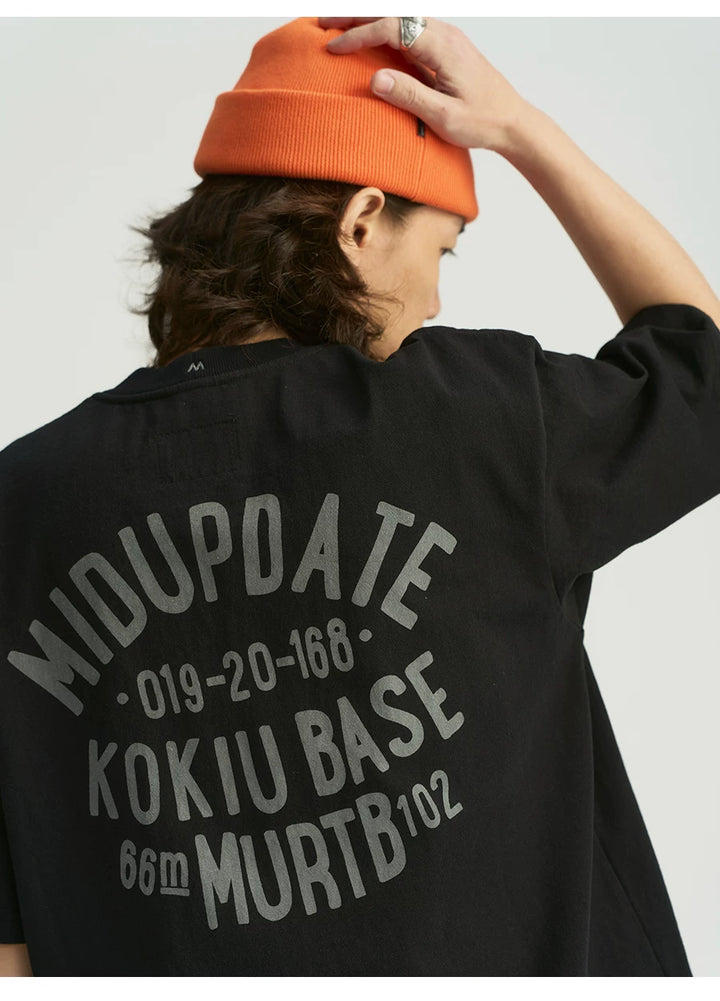 MU542 American KOKIU Base Graphic Tee