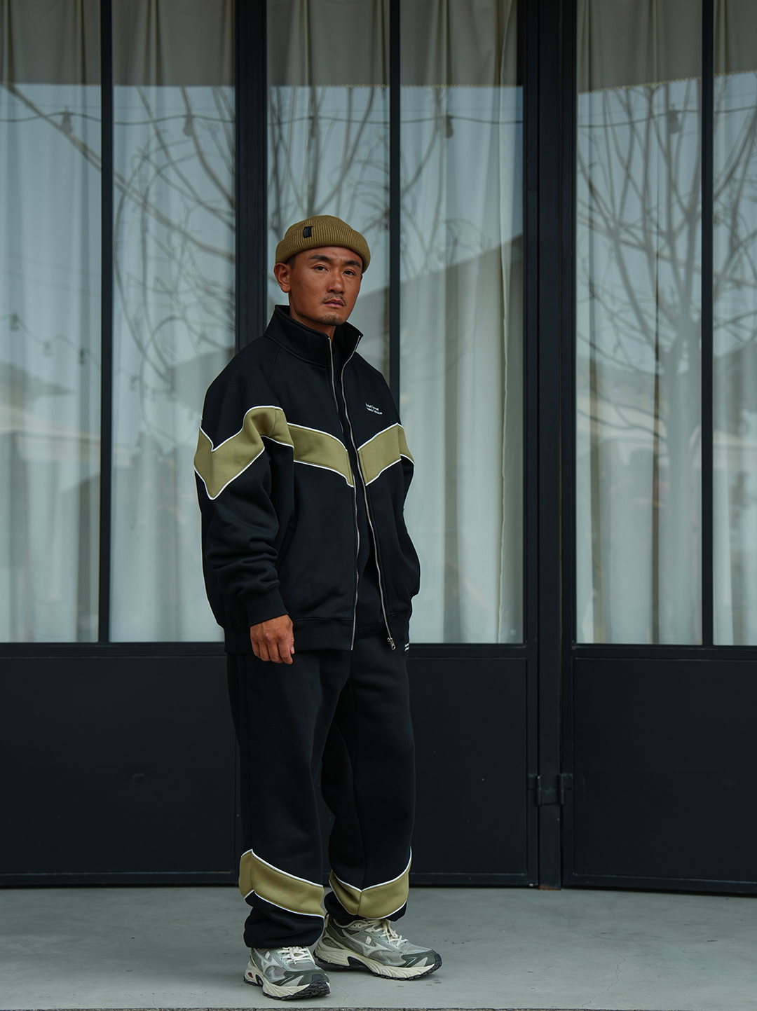 LAPRIMA IPFU ZIP-UP SWEATSHIRT