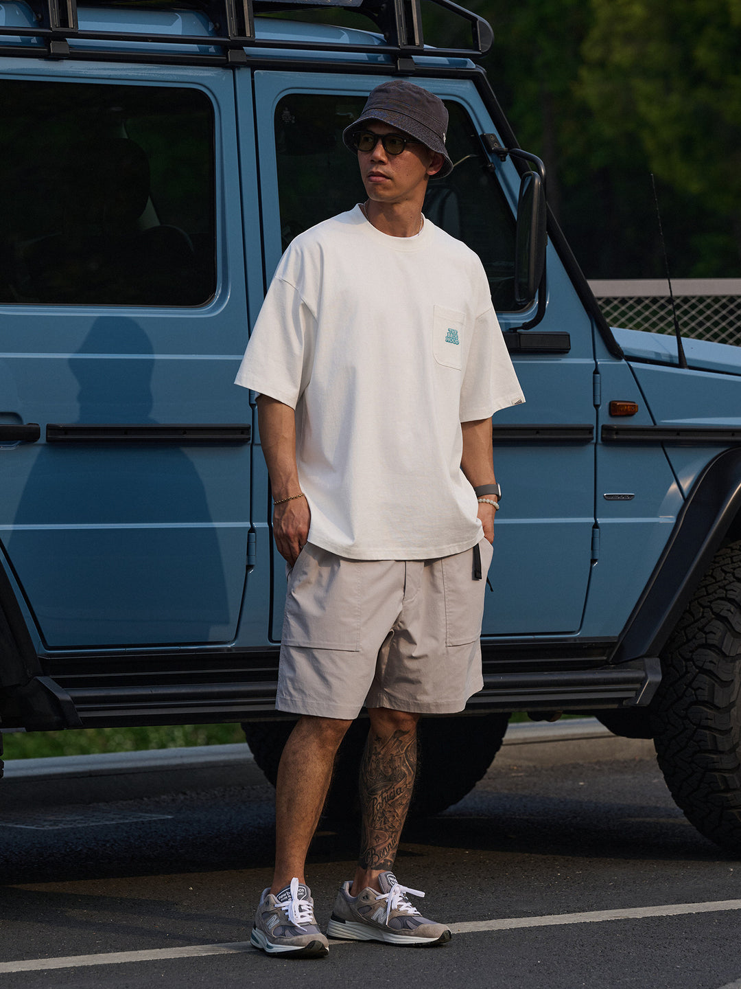 Zip Pocket Cropped Cargo Shorts
