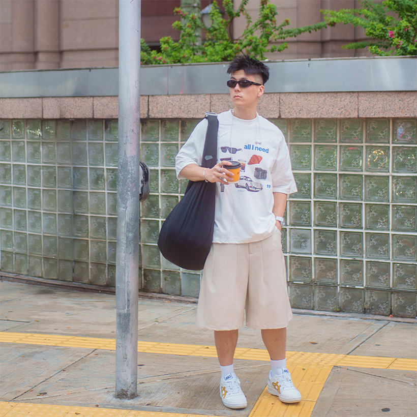 BEIGE PLEATED SHORTS